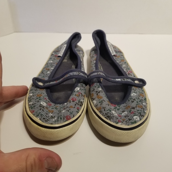 American Eagle - Slip Ons - 7 1/2 - Picture 6 of 6